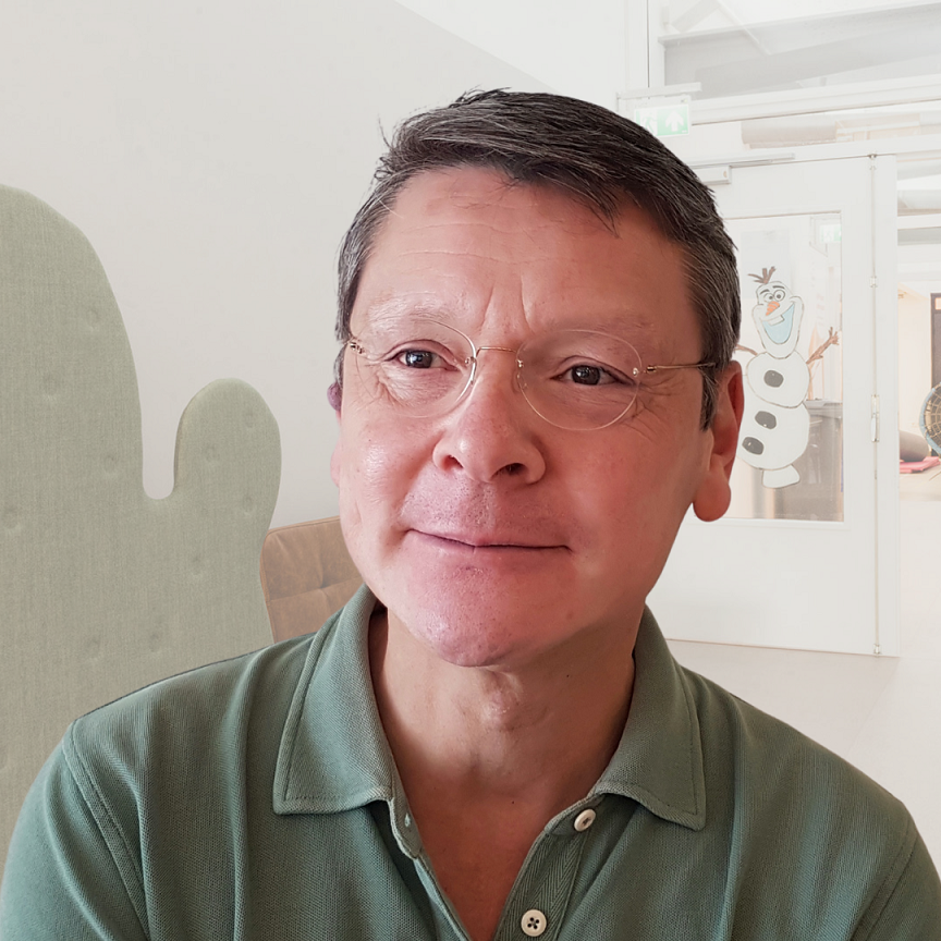 https://www.rijndam.nl/assets/uploads/images/medewerkers/Profielfoto_Robert_Pangalila_ws_vierkant_kinderrevalidatie_artsen.png