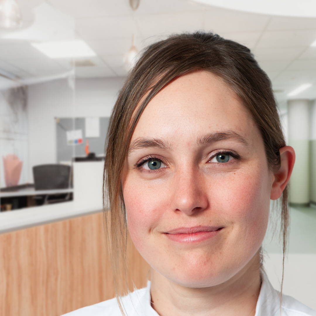 https://www.rijndam.nl/assets/uploads/images/medewerkers/Profielfoto_Vera_de_Vries_vierkant.png